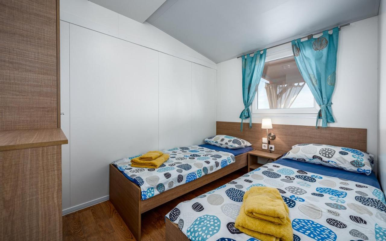 TourIstra Mobile Homes in Camping Park Umago Camera foto