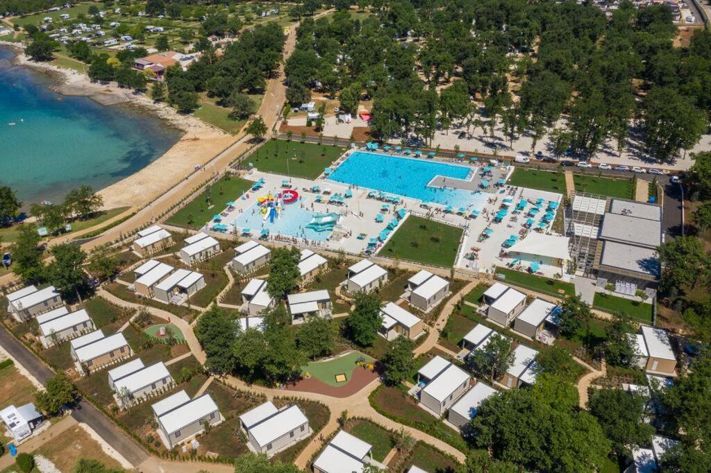 TourIstra Mobile Homes in Camping Park Umago Esterno foto