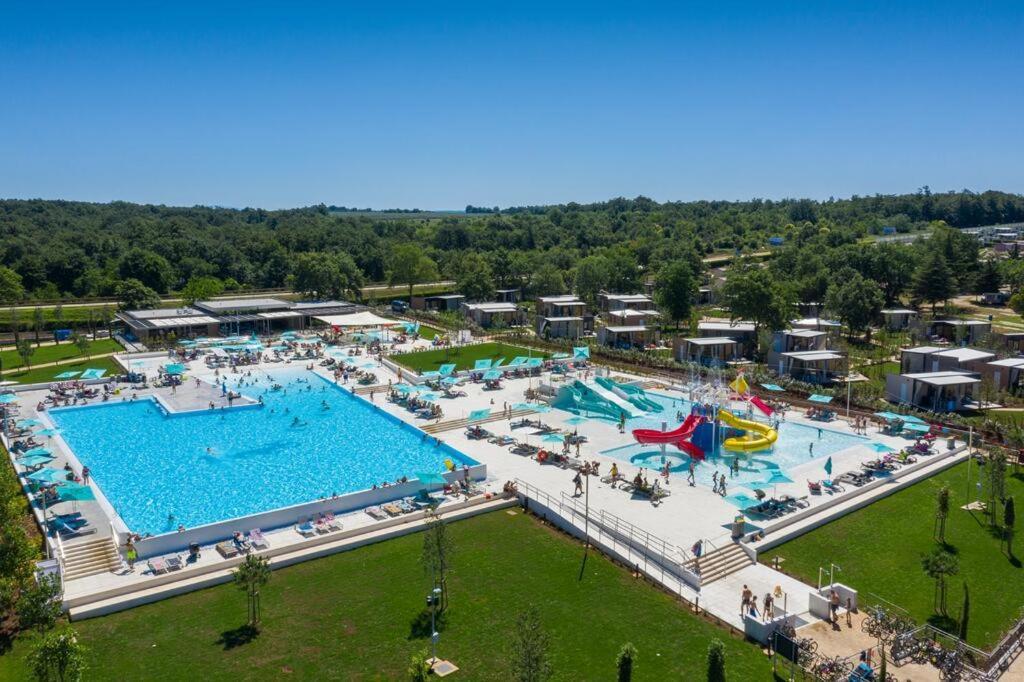 TourIstra Mobile Homes in Camping Park Umago Esterno foto