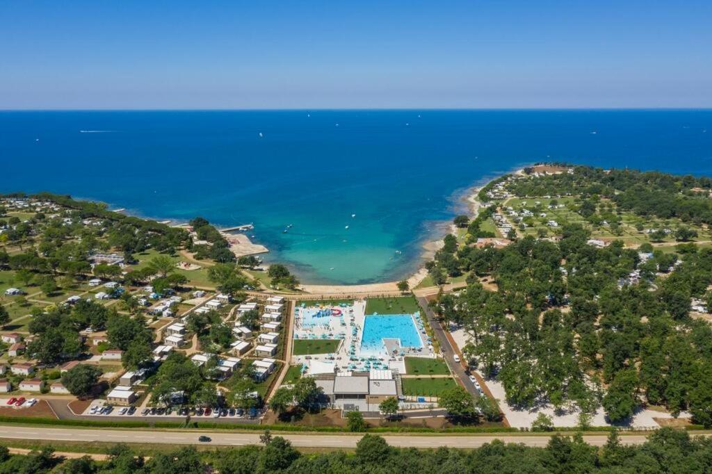 TourIstra Mobile Homes in Camping Park Umago Esterno foto