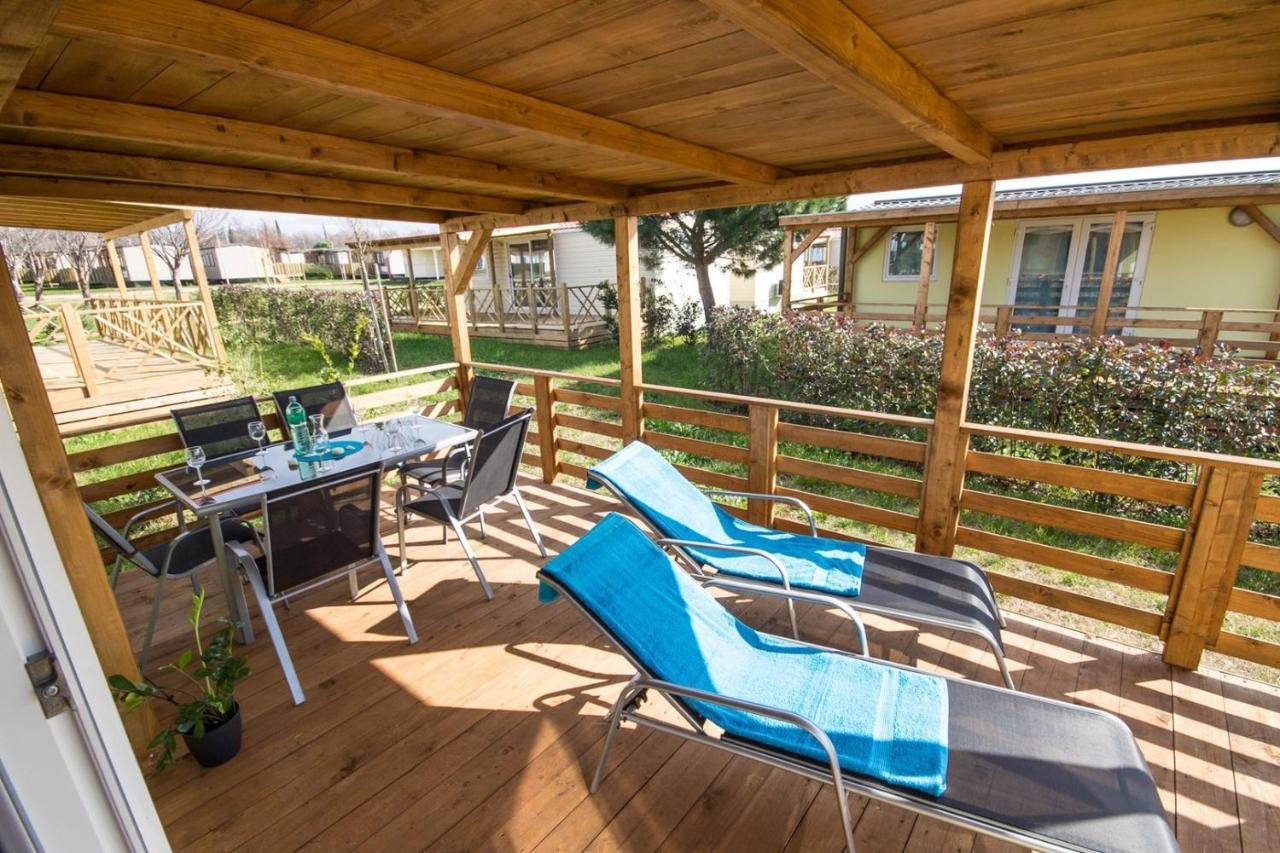 TourIstra Mobile Homes in Camping Park Umago Esterno foto