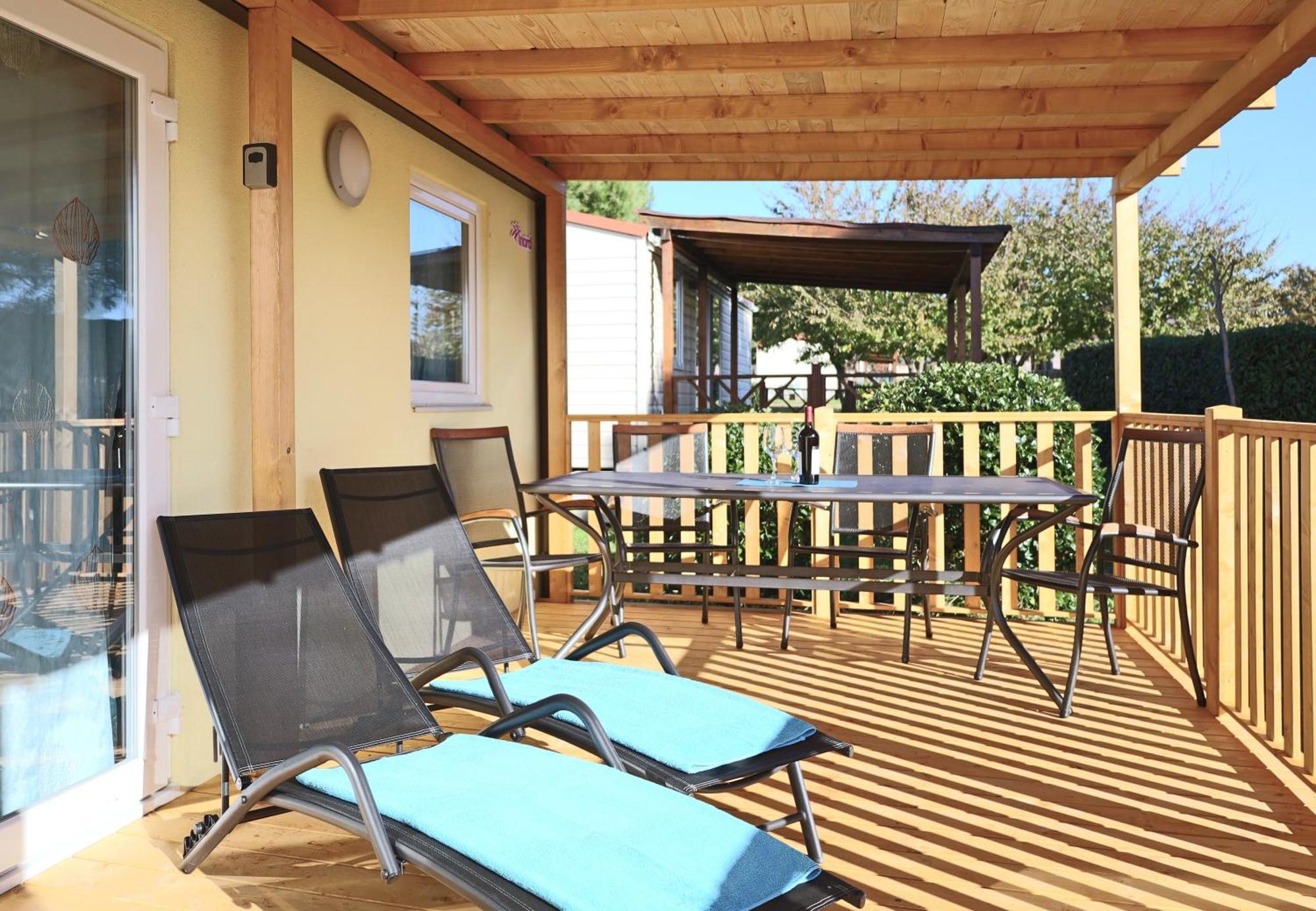 TourIstra Mobile Homes in Camping Park Umago Esterno foto