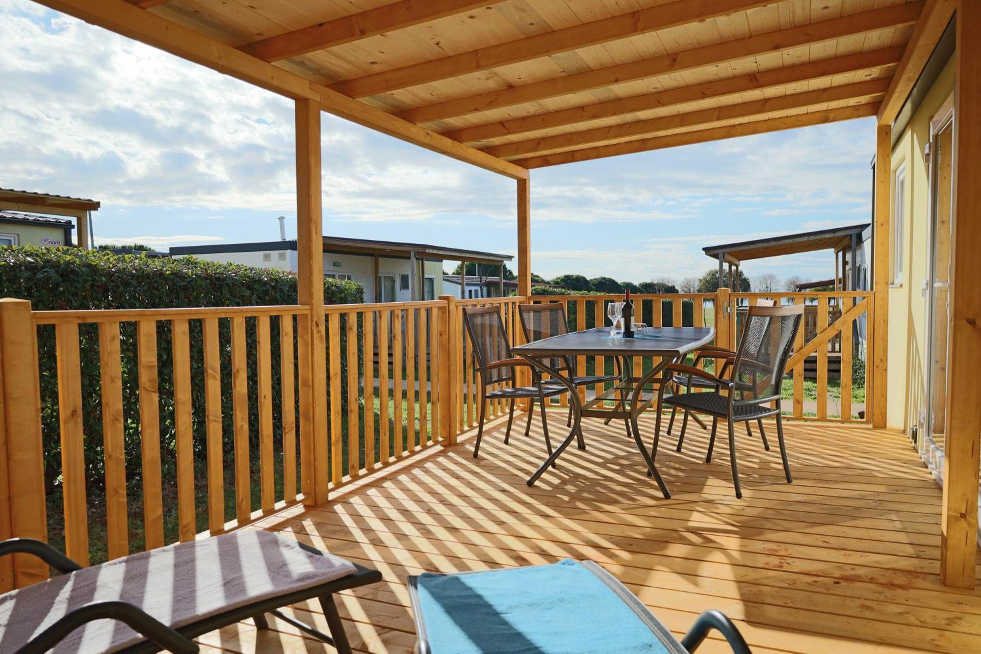 TourIstra Mobile Homes in Camping Park Umago Esterno foto