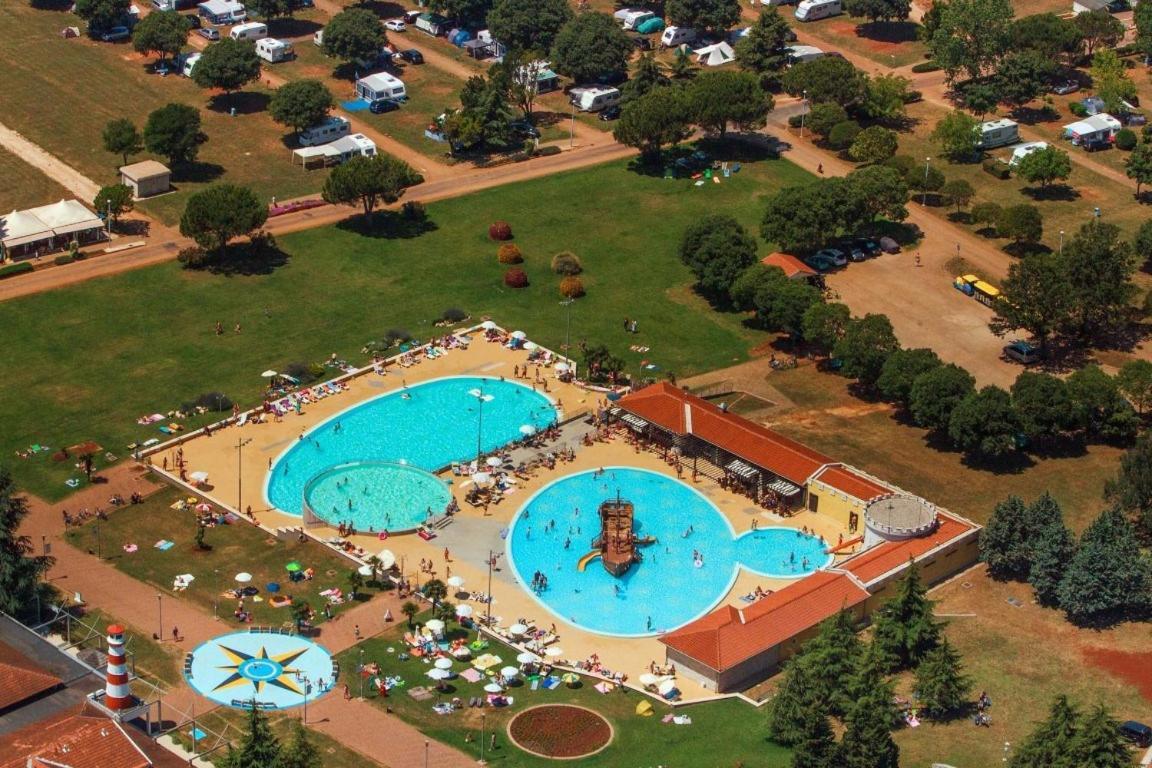 TourIstra Mobile Homes in Camping Park Umago Esterno foto